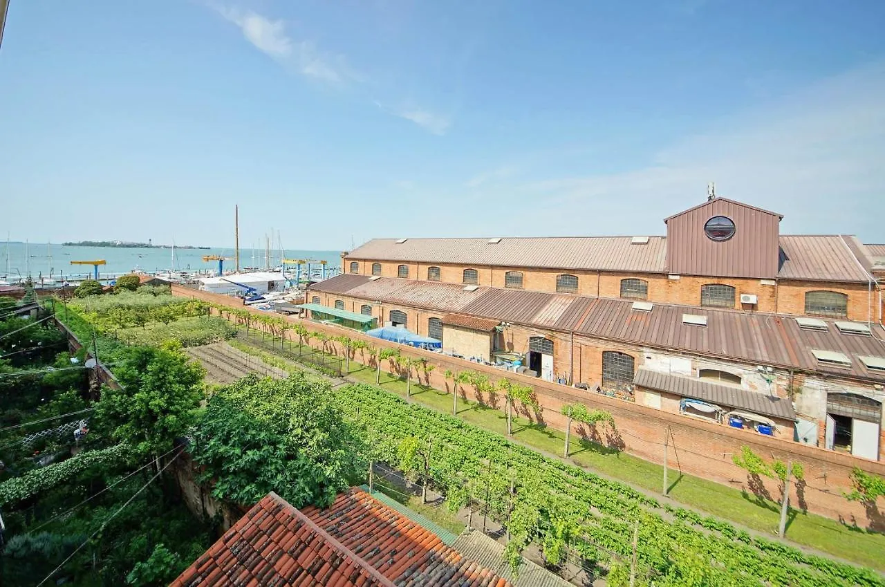 Dolcevita Apartments N 515 Redentore Venice 0*,  Italy